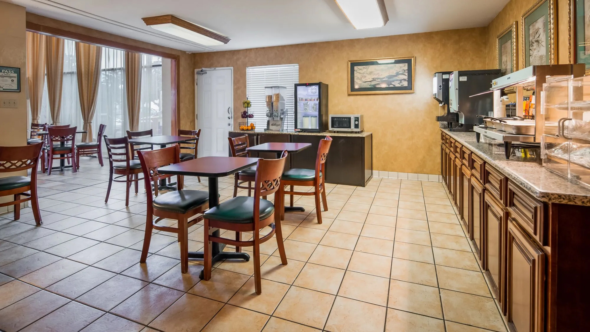 Foto - SureStay Plus Hotel by Best Western Sacramento North