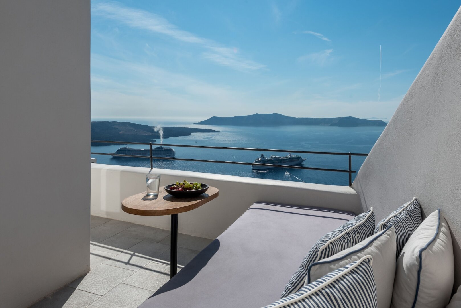 Photo - Porto Fira Suites