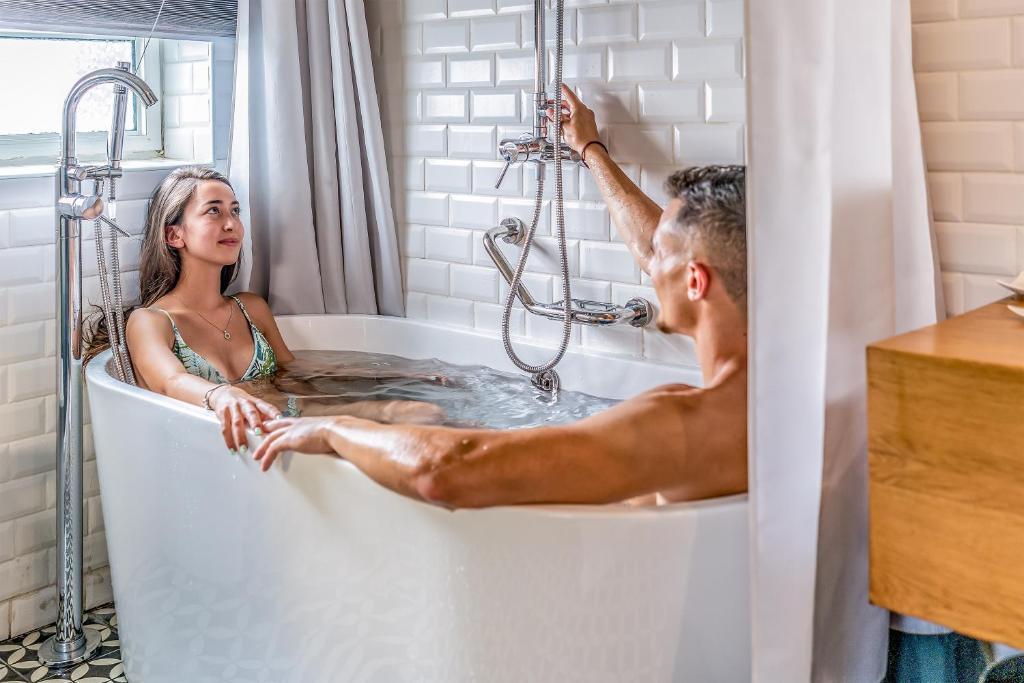 Photo - Jacob Shenkin Hotel