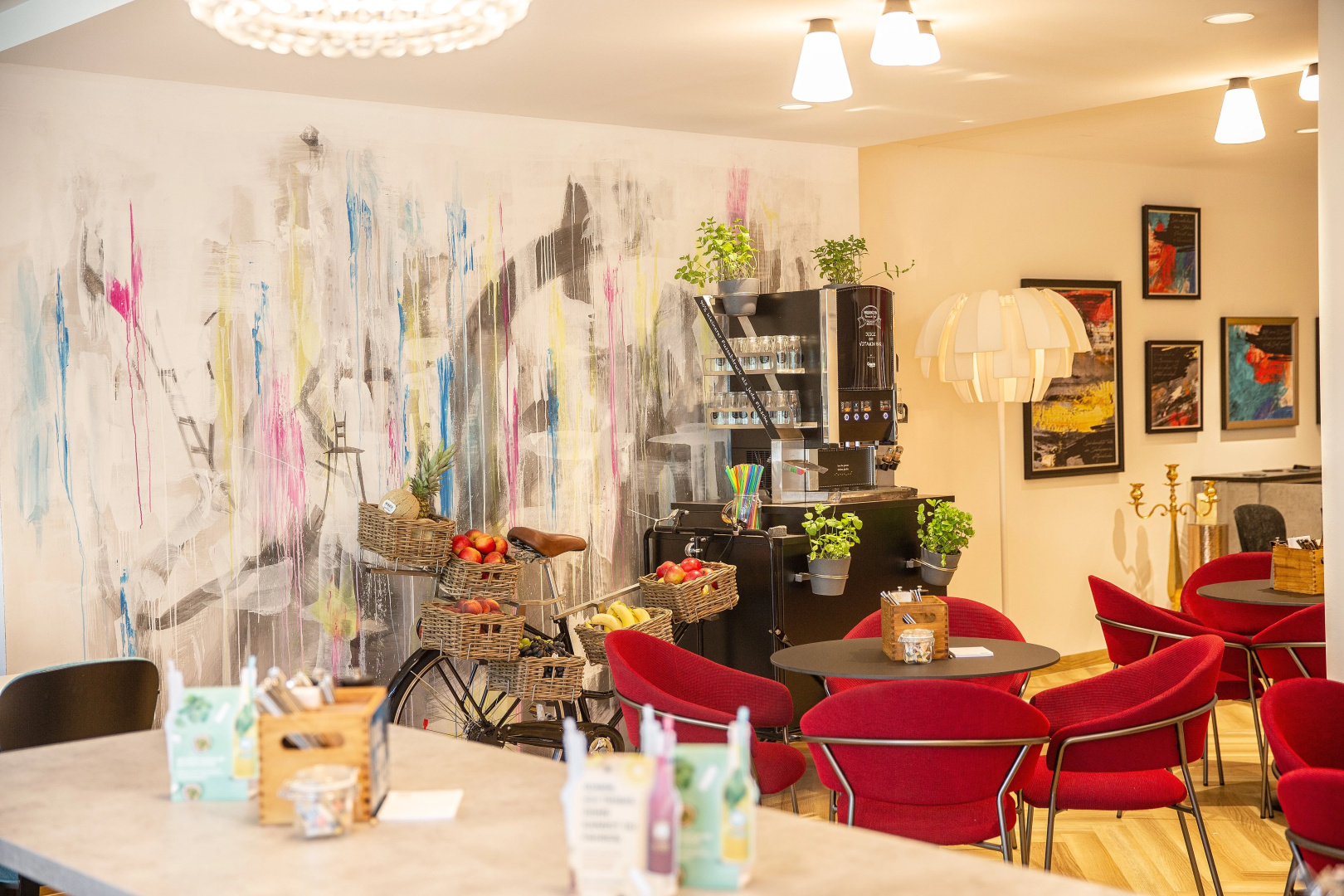 Foto - Holiday Inn — the niu, Franz Vienna