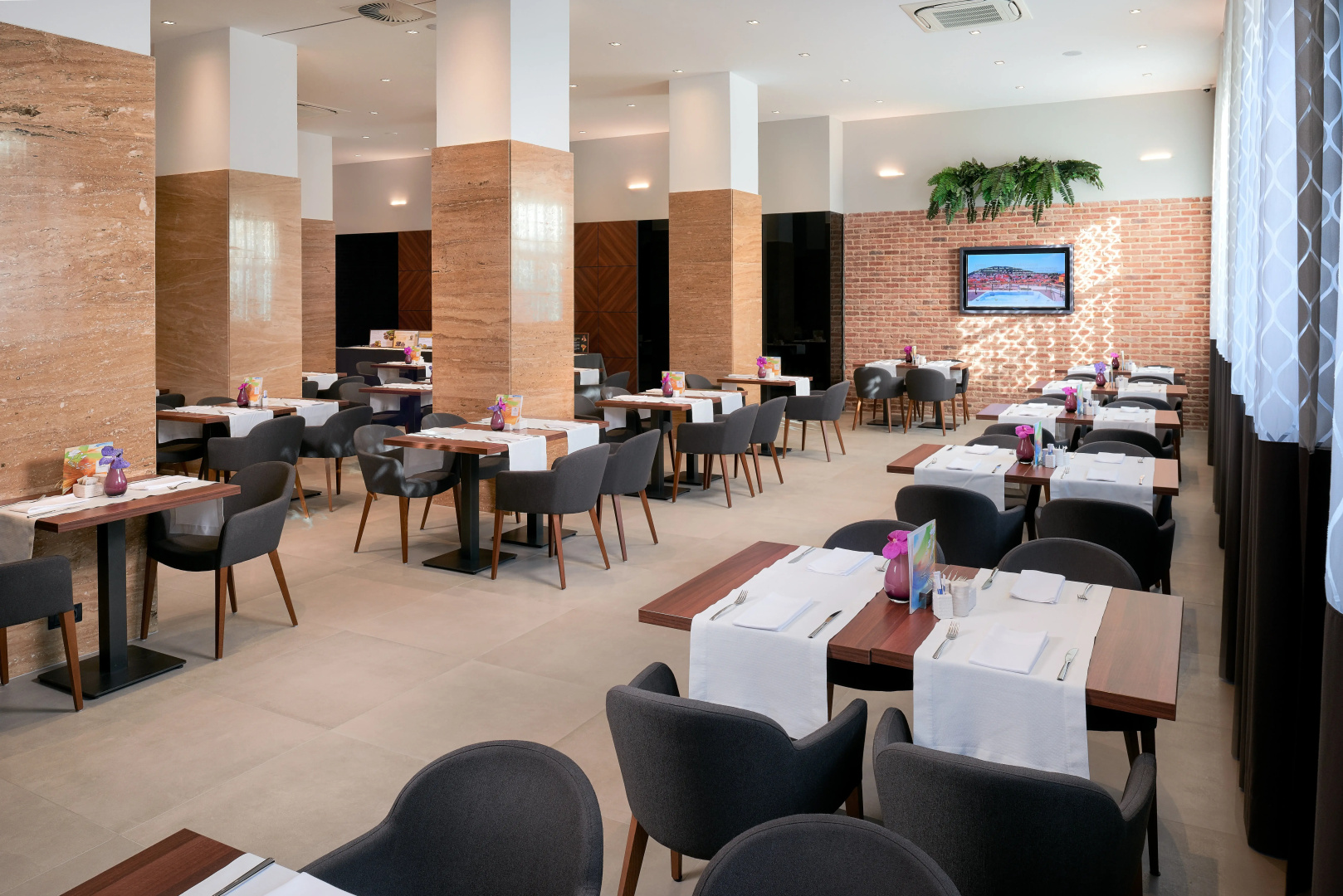 Photo - Cornaro Hotel
