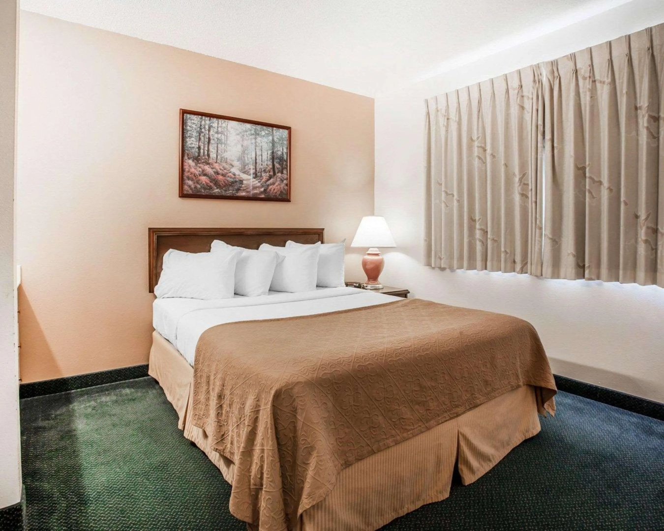 Photo - Port Angeles Inn
