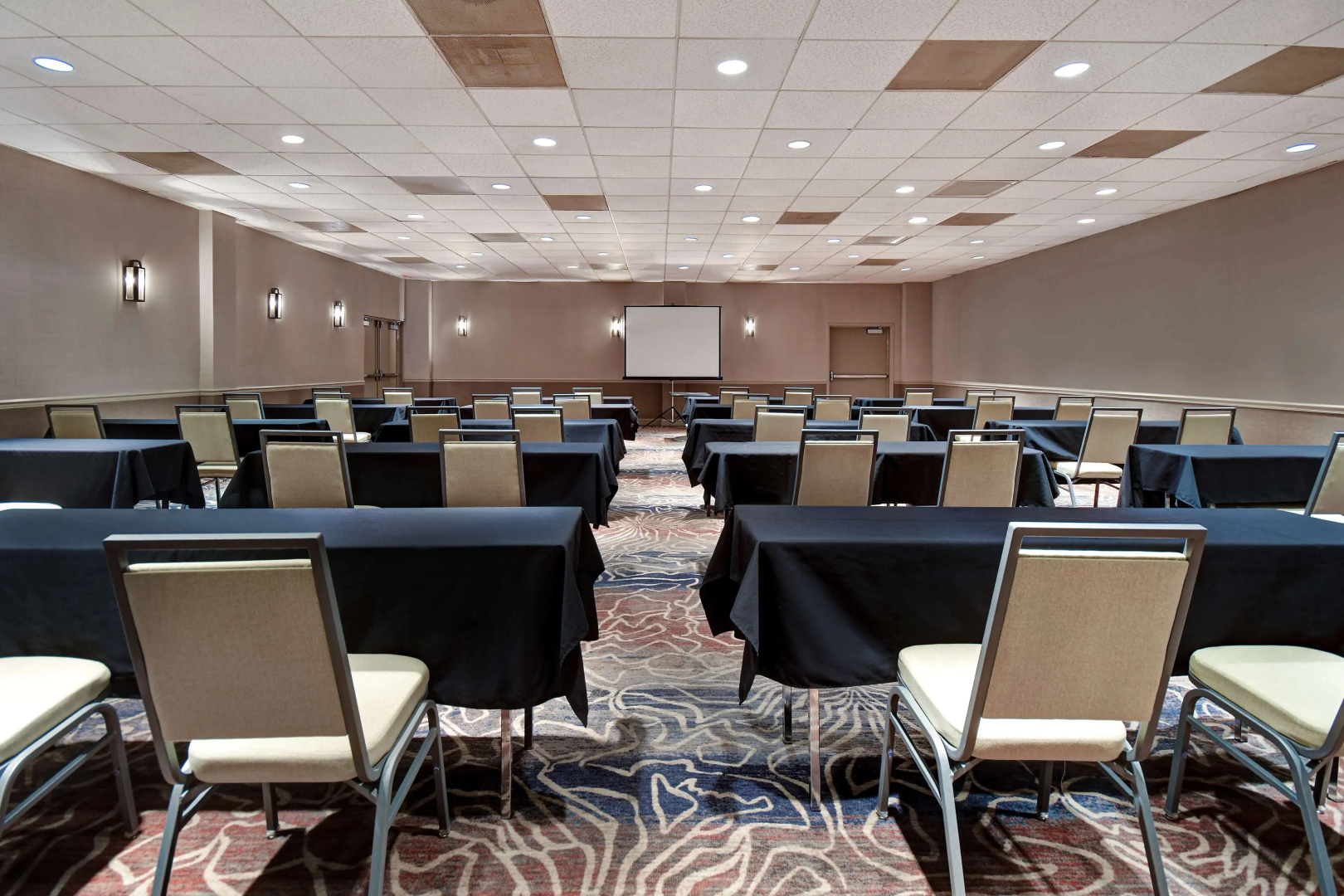 Photo - Hampton Inn & Suites Alexandria Old Town Area South