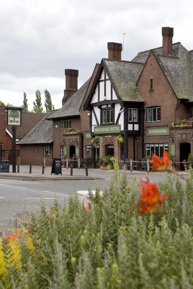 Photo - The Broadoak