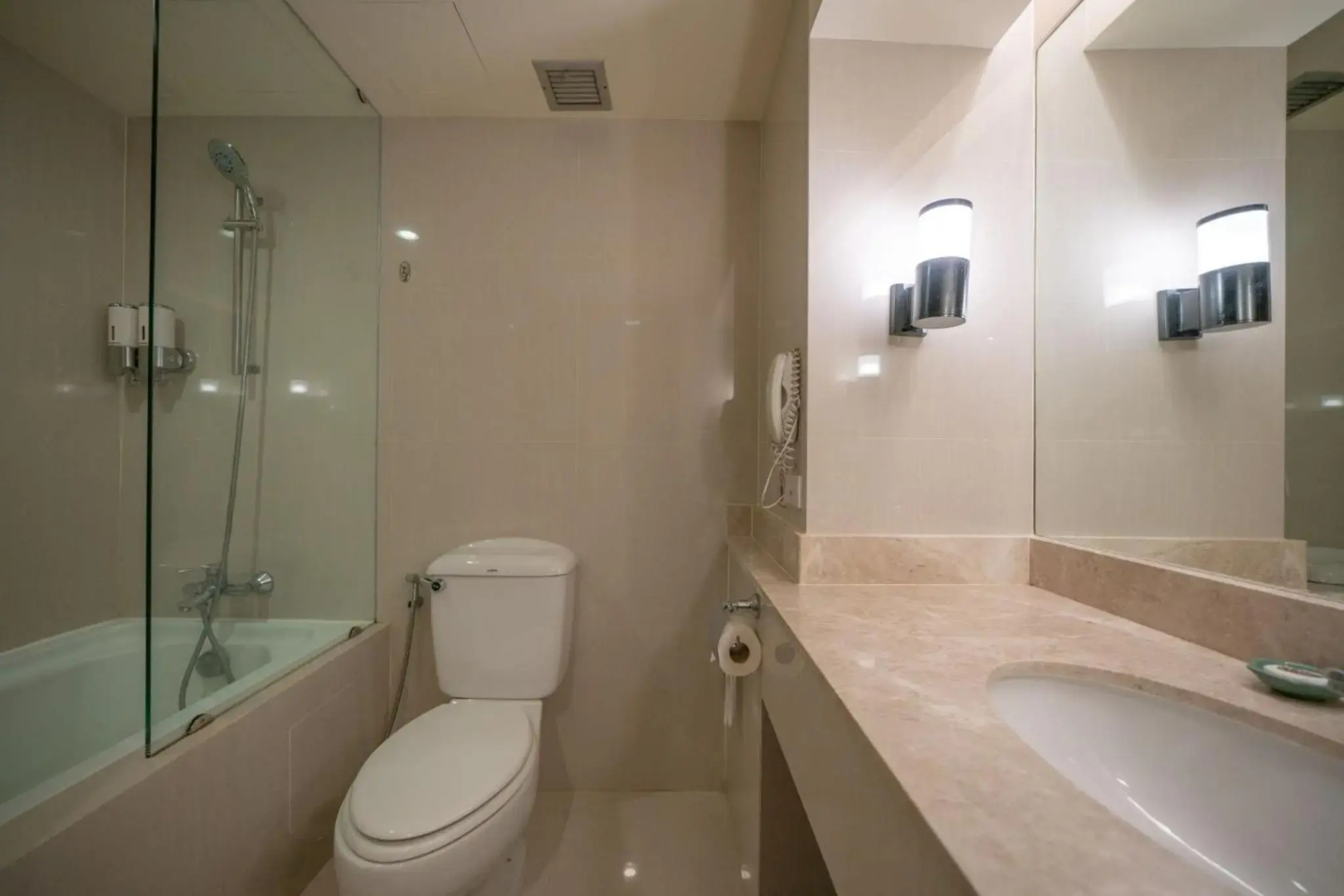 Foto - Sinsuvarn Airport Suite Hotel