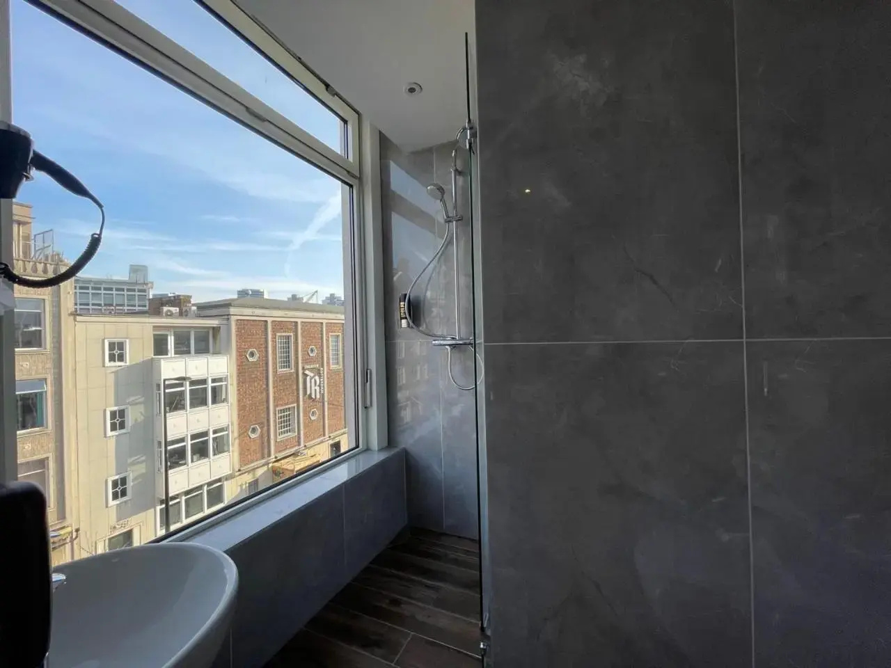 Photo - H3 Hotel Rotterdam City Center
