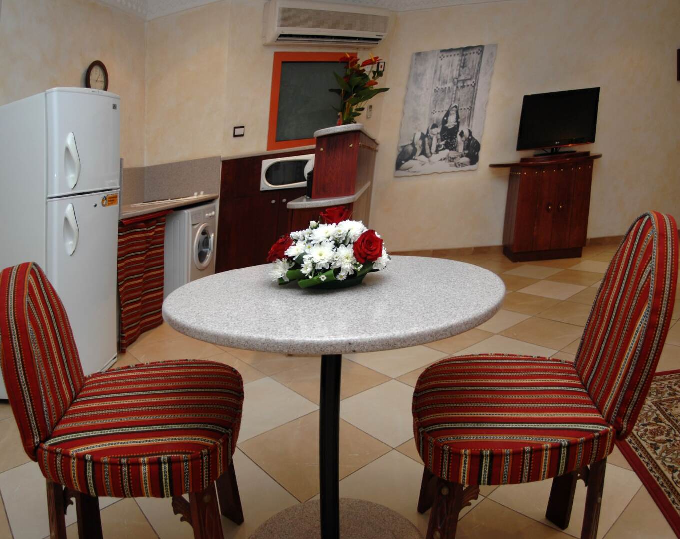 Photo - Al Liwan Suites