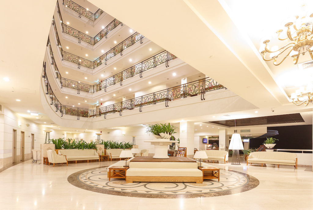 Palasia Hotel — фото 1