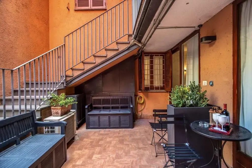 Photo - Tritone Top House