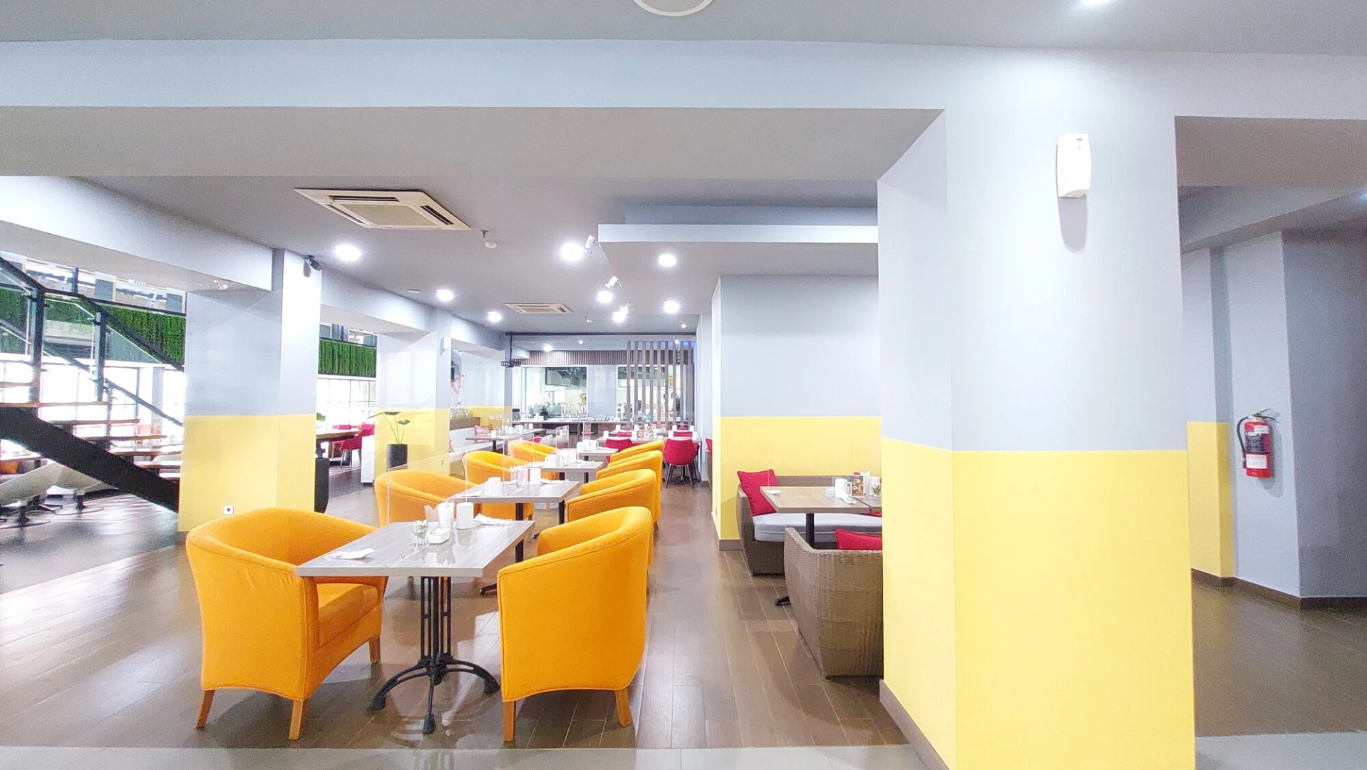 Photo - Moritz Hotel Rsab Harapan Kita