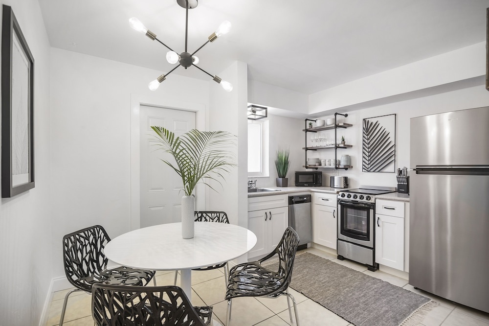 Photo - Alani Bay Premium Condos