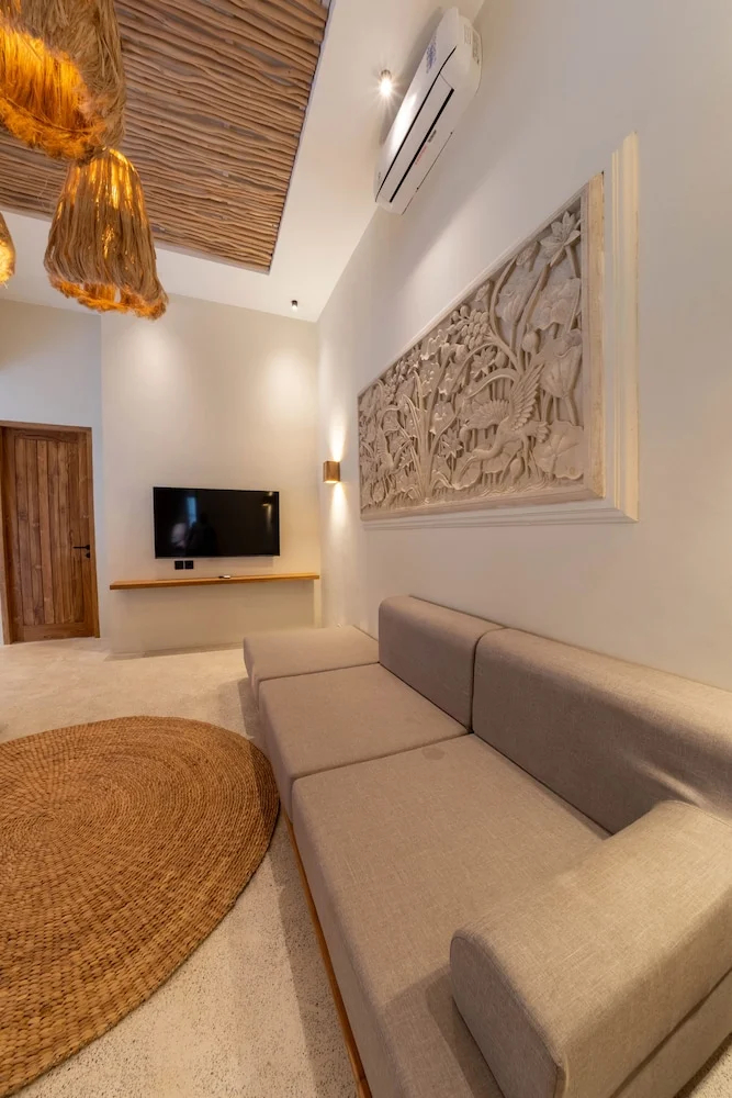Foto - Semiramida Villa by EVDEkimi - Elegant 2BR with Pool, Open-air bath, Patio