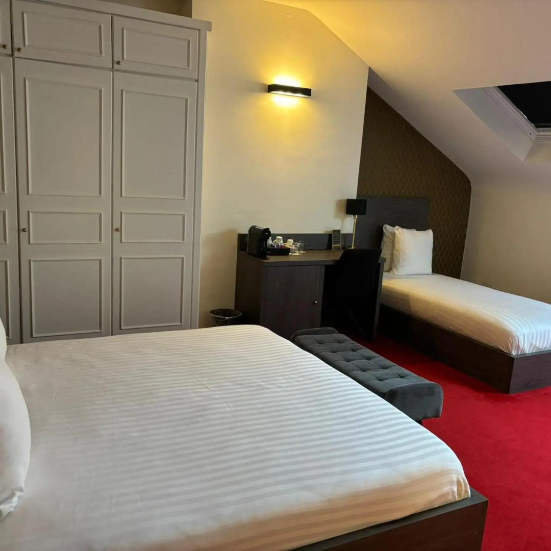 Photo - La Bourse Hotel