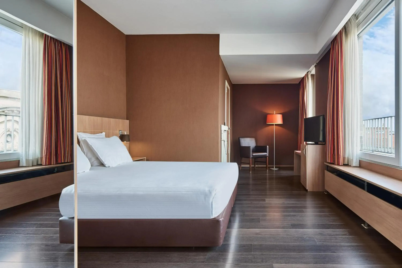 Photo - Theater Hotel