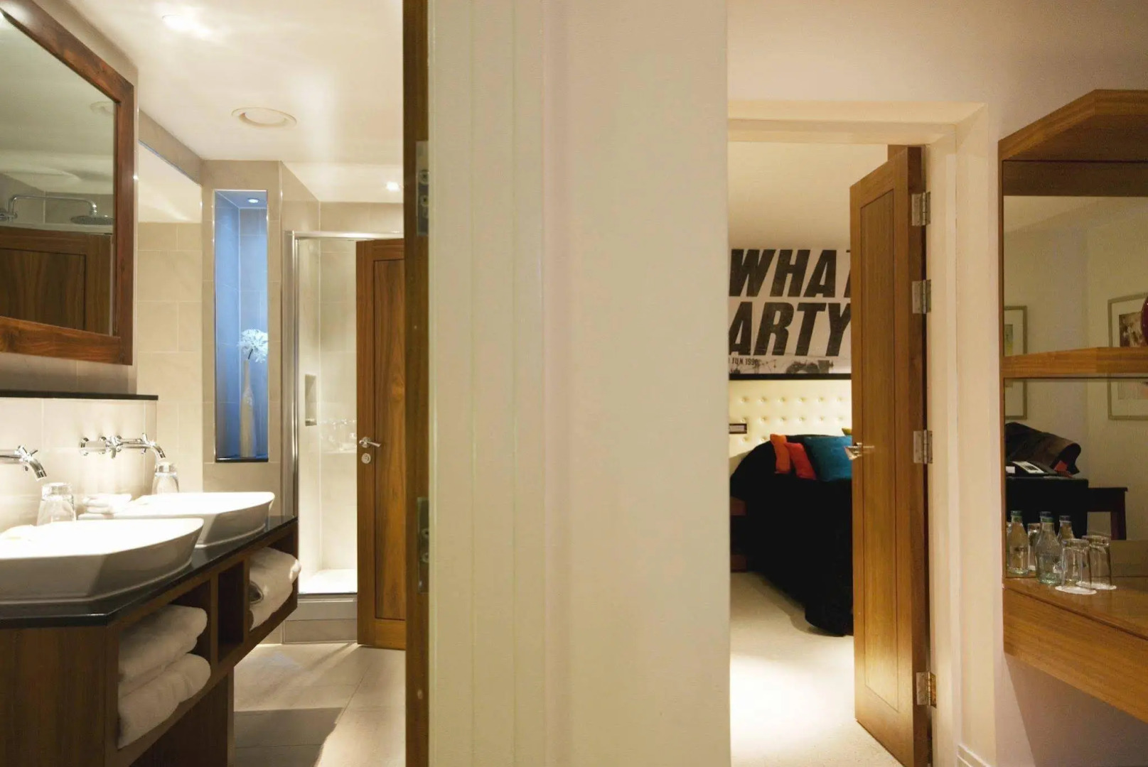 Foto - Hard Days Night Hotel