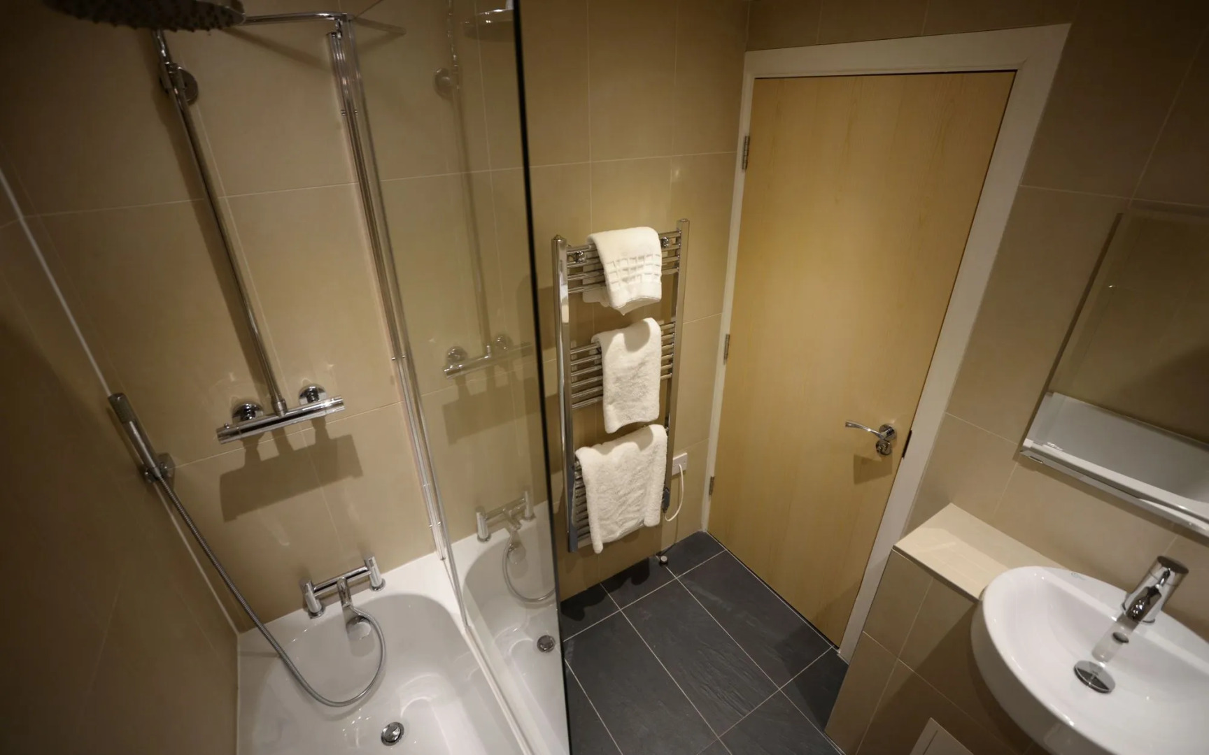 Foto - The Waterside Hotel and Leisure Club