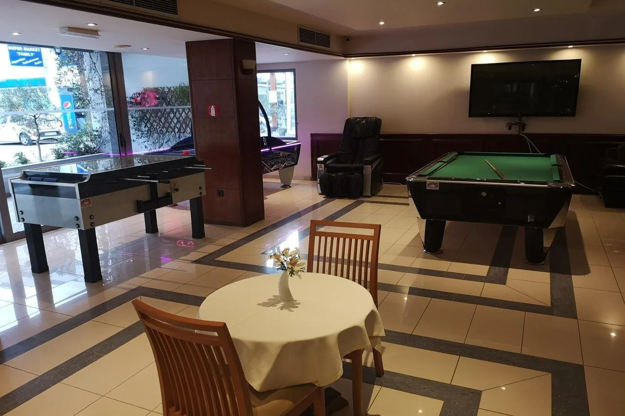 Photo - Manousos City Hotel