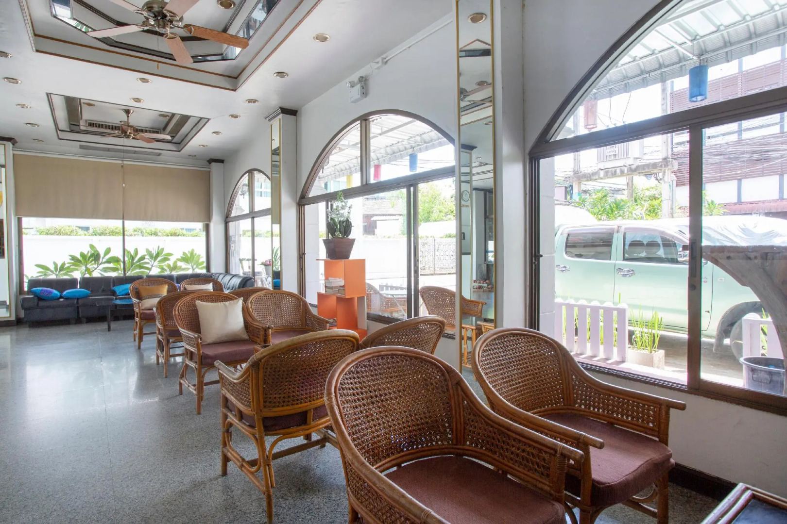 Foto - Super OYO 1096 Winner Inn Hotel