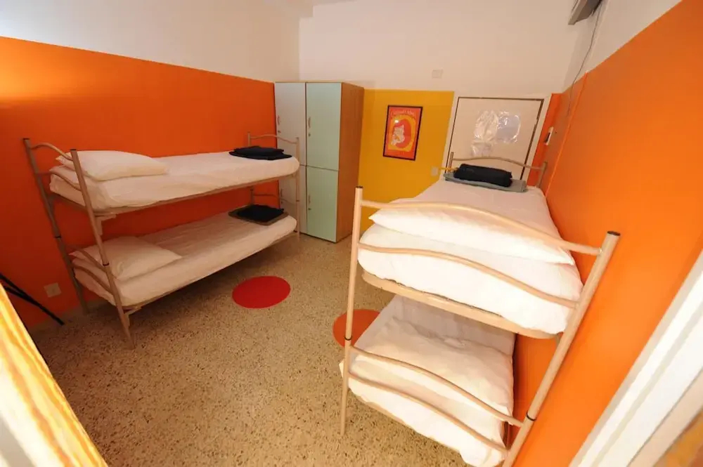 Foto - Sunflower Beach Backpacker Hostel & Bar