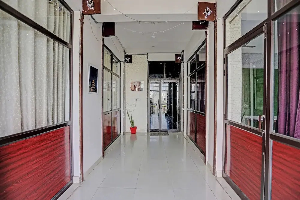 Photo - Shree Hotel