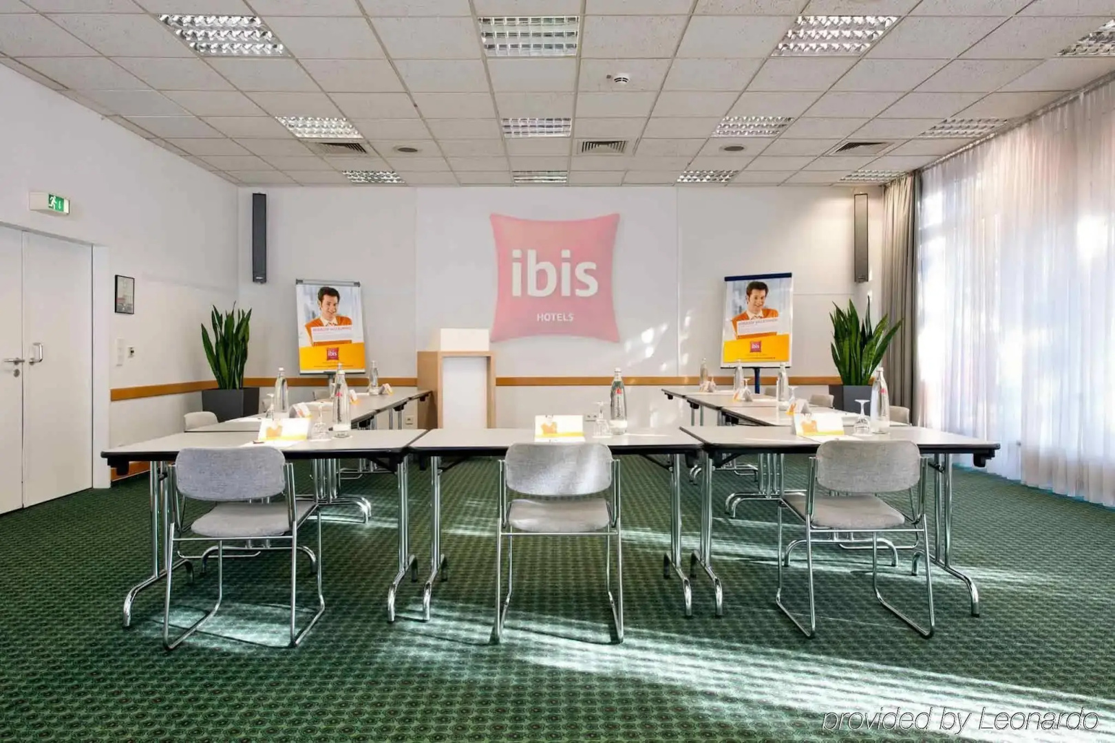Photo - ibis Bonn