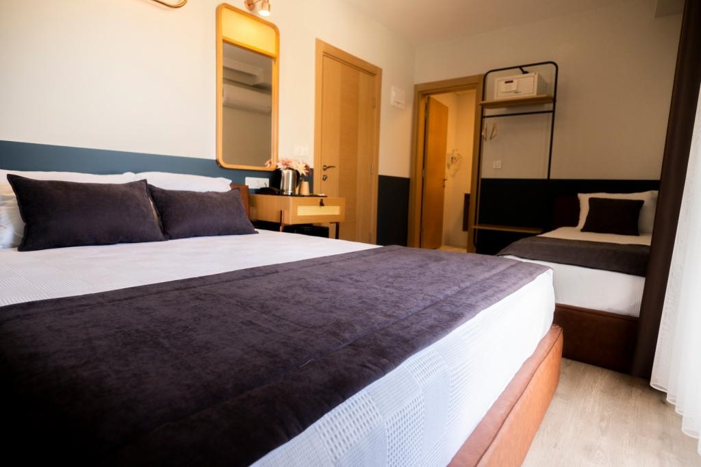 Urla 1867 Hotel