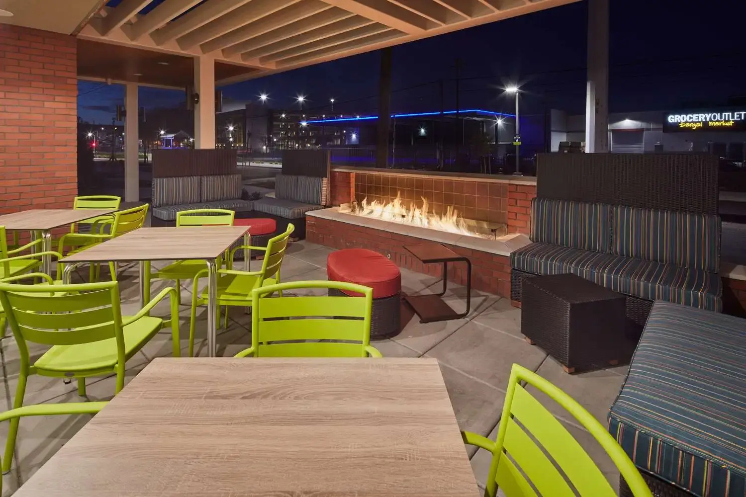 Photo - Home2 Suites By Hilton Sacramento At Csus