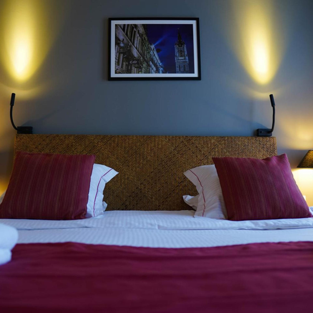 Photo - Ghent River Hotel