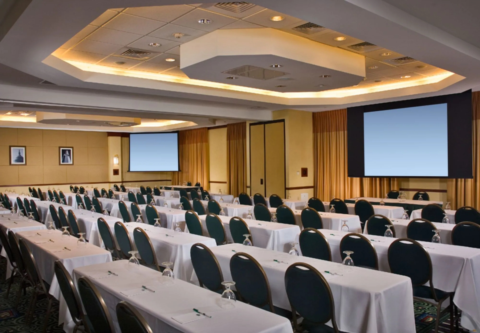 Photo - Courtyard by Marriott Gaithersburg Washingtonian Center