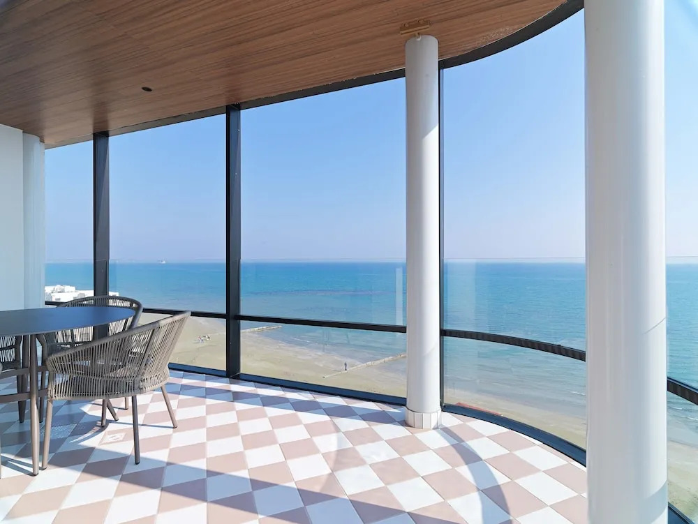 Photo - LIV Mackenzie Beach Suites Larnaca ADULTS ONLY