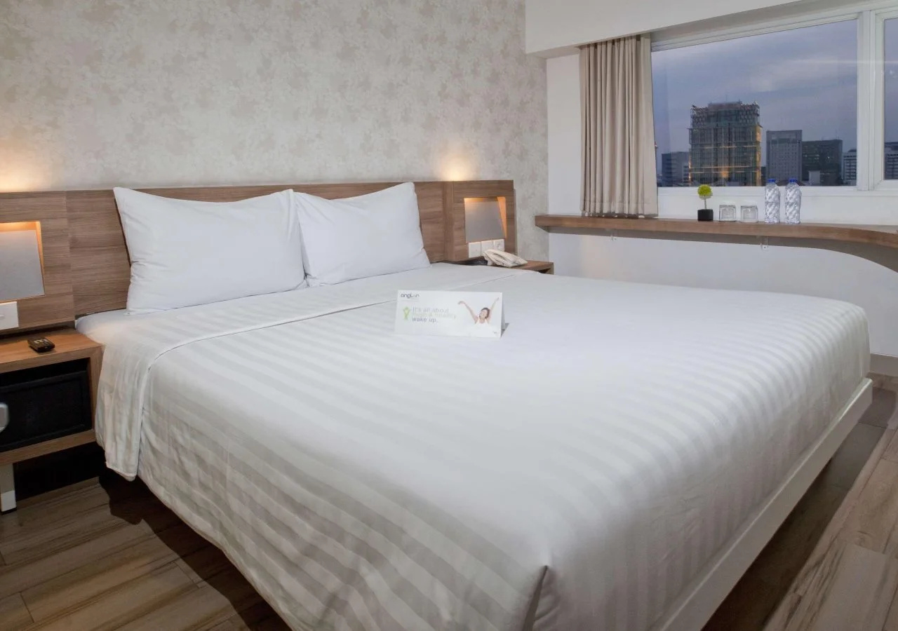 Photo - Whiz Hotel Cikini Jakarta