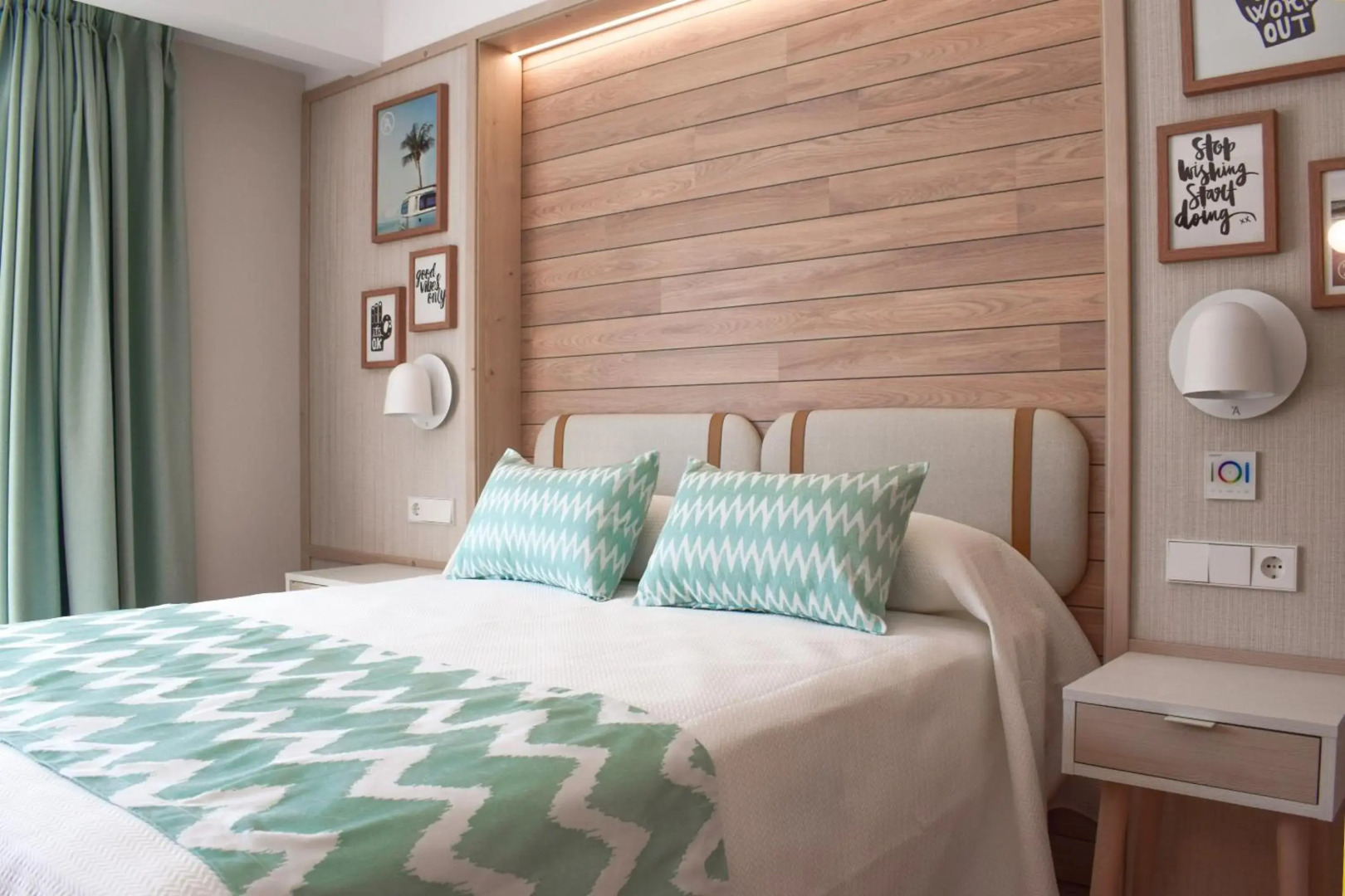 Photo - Ambassador Playa II