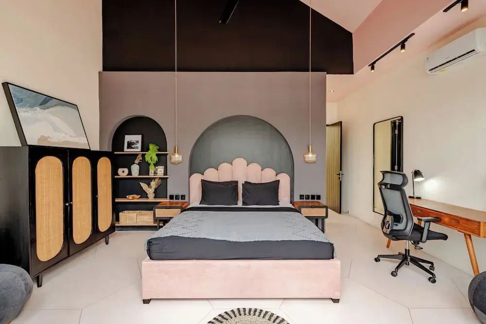 Photo - Liminal Palace Villa 3 by Betterplace