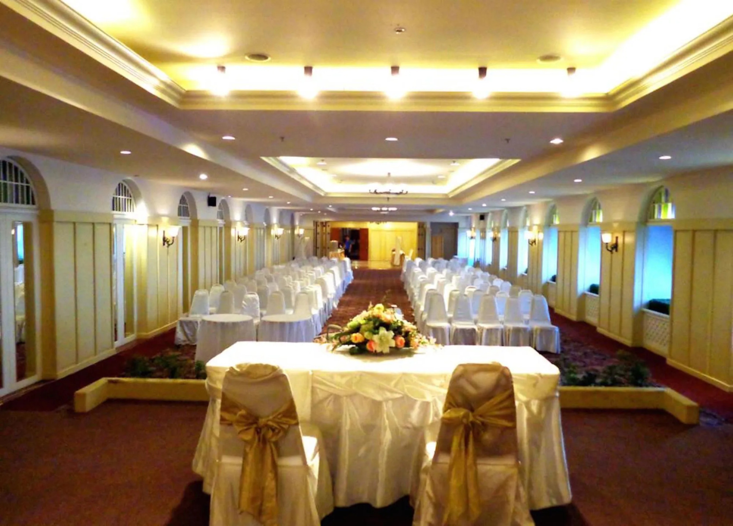 Photo - Iyarin @ Tuk Chang Hotel