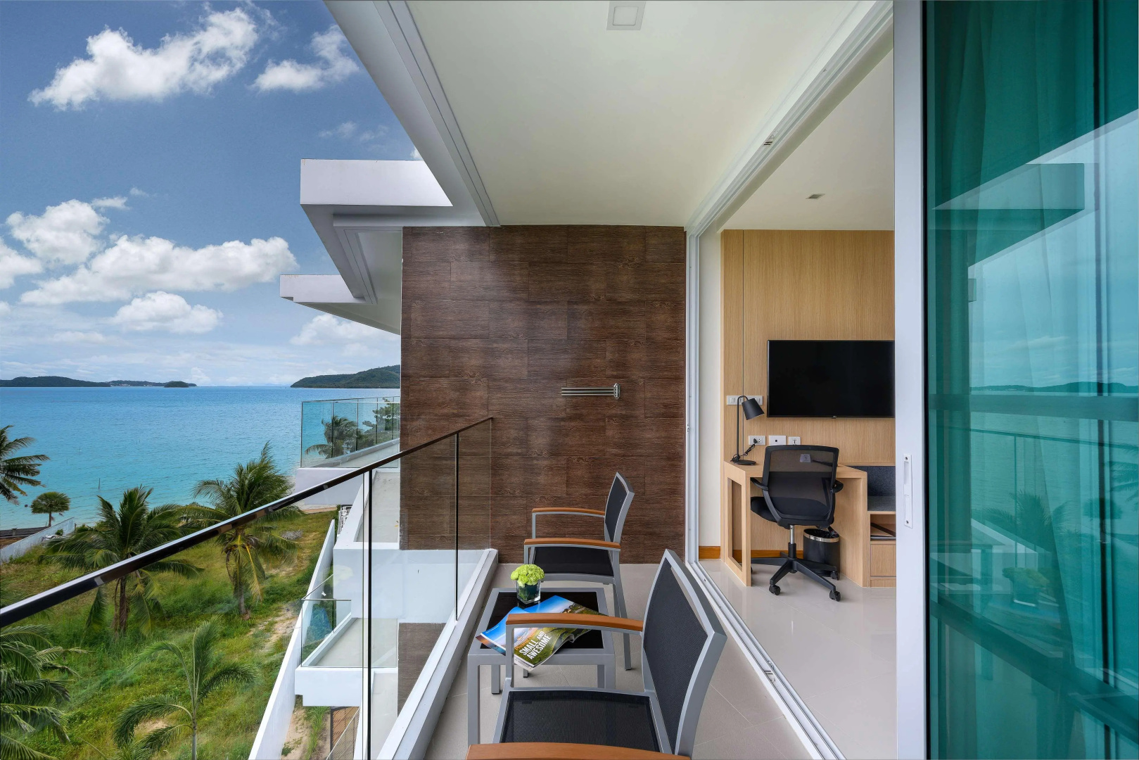 Photo - The Beachfront Hotel Phuket