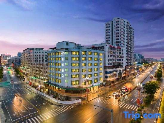 Xana Hotelle Hotel (Zhaoqing Qixingyan Scenic Area Ancient City Wall)