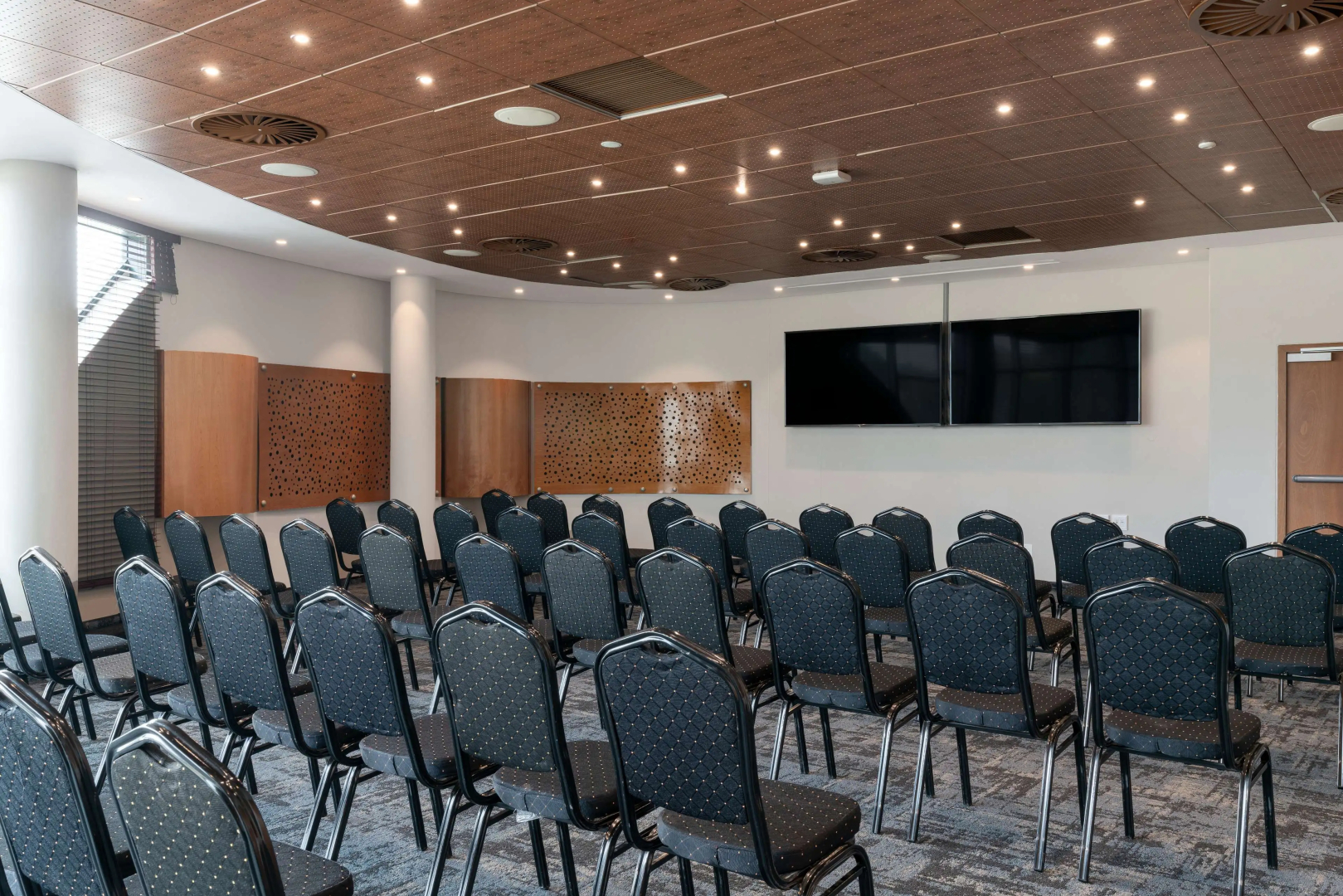 Photo - Radisson Hotel and Convention Centre OR Tambo Airport