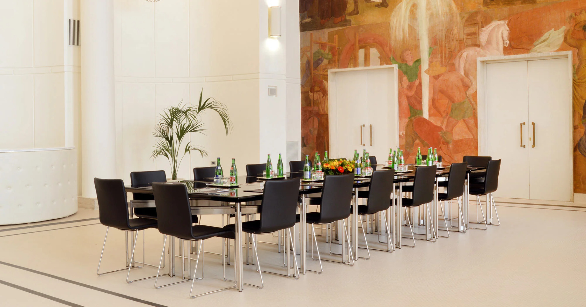 Foto - Palazzo Esedra