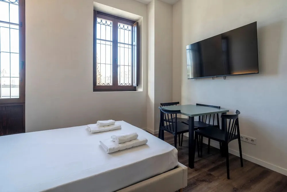 Foto - VLC HOST - Reina 168