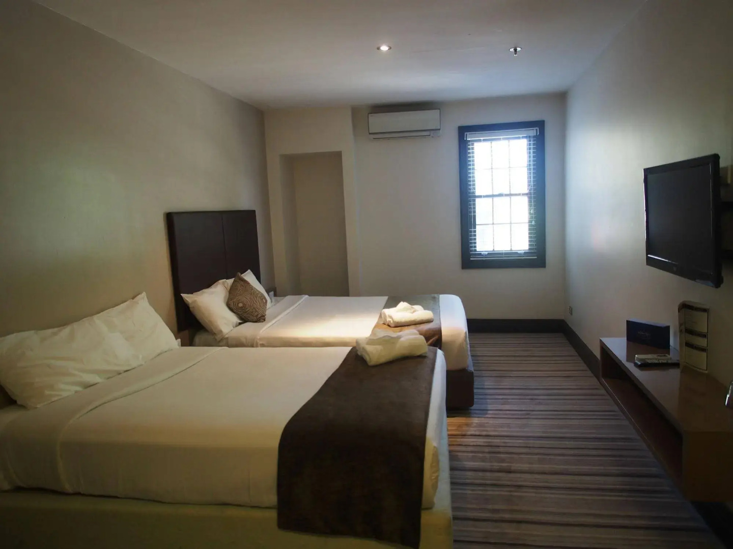 Photo - Southern Cross Hotel