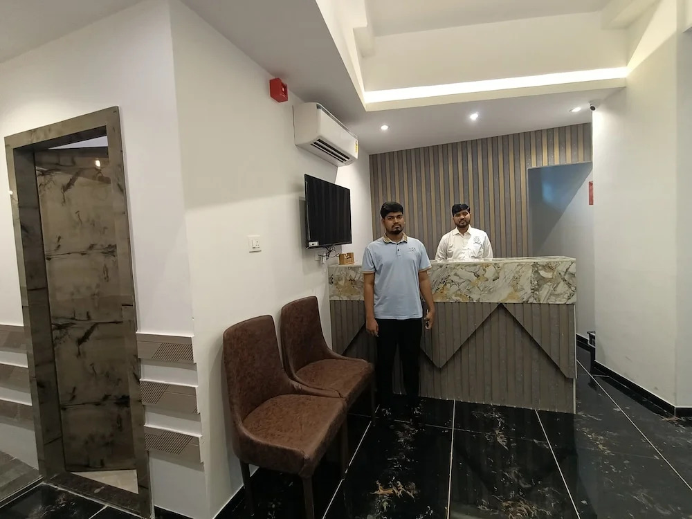 Foto - Hotel Beverly Palace Santacruz - Near BKC - Mumbai Airport T1