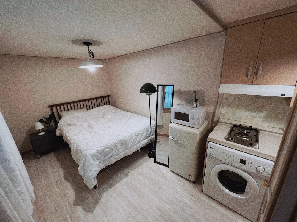 Photo - Jnineguesthouse