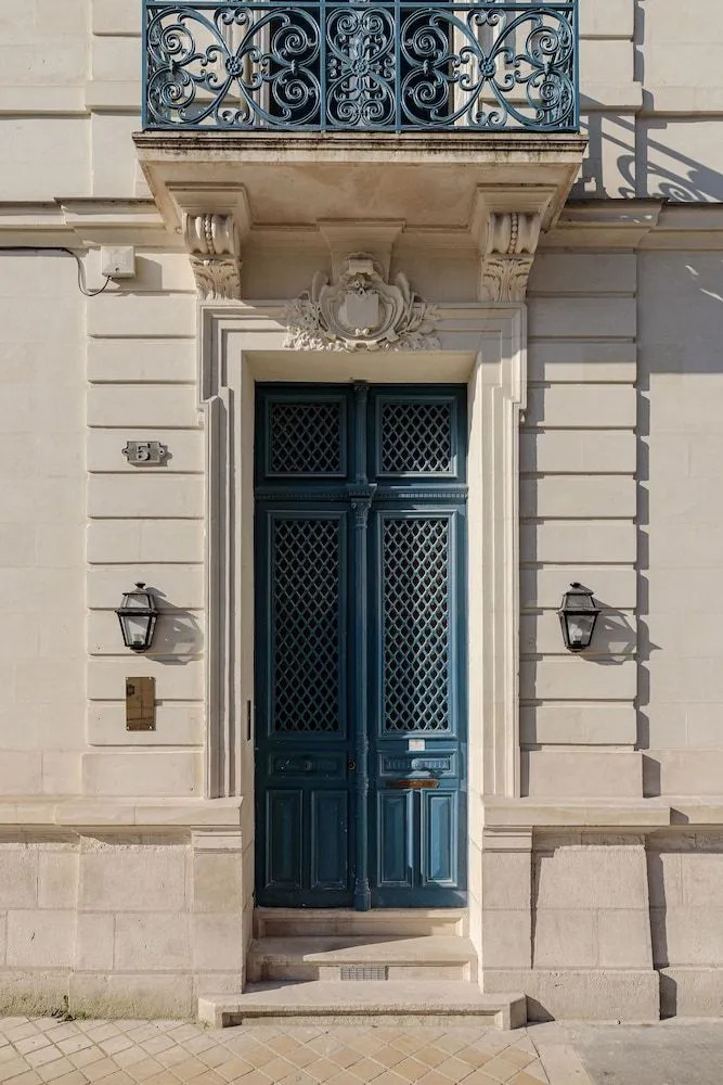 Photo - Corneille - Entrée autonome, réception en ligne - Encore Mieux