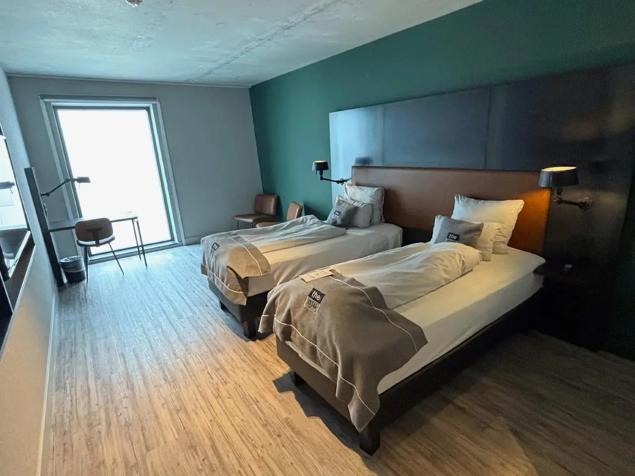 Photo - Holiday Inn - the niu, Fender Amsterdam