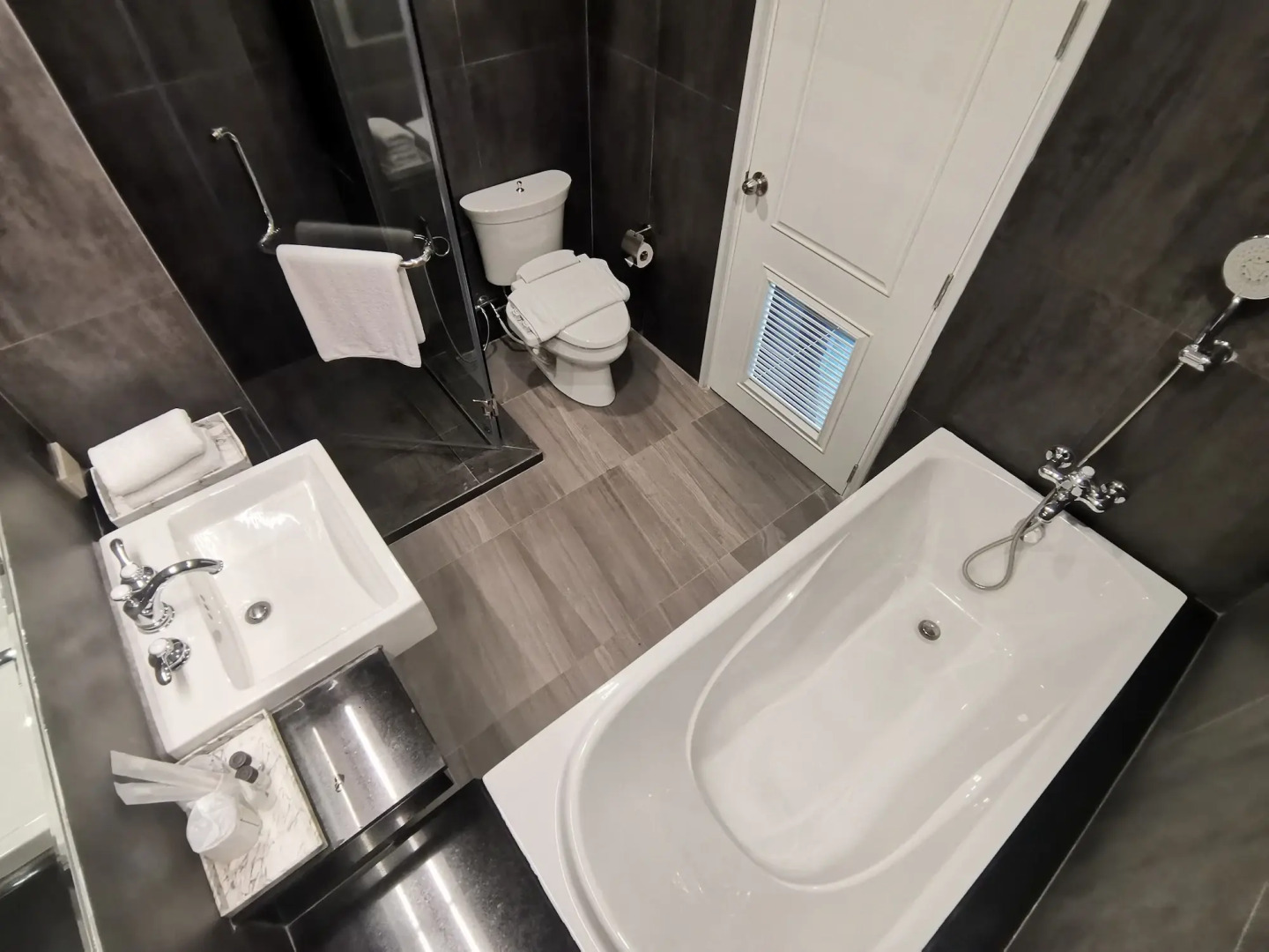 Photo - The Bless Hotel and Residence