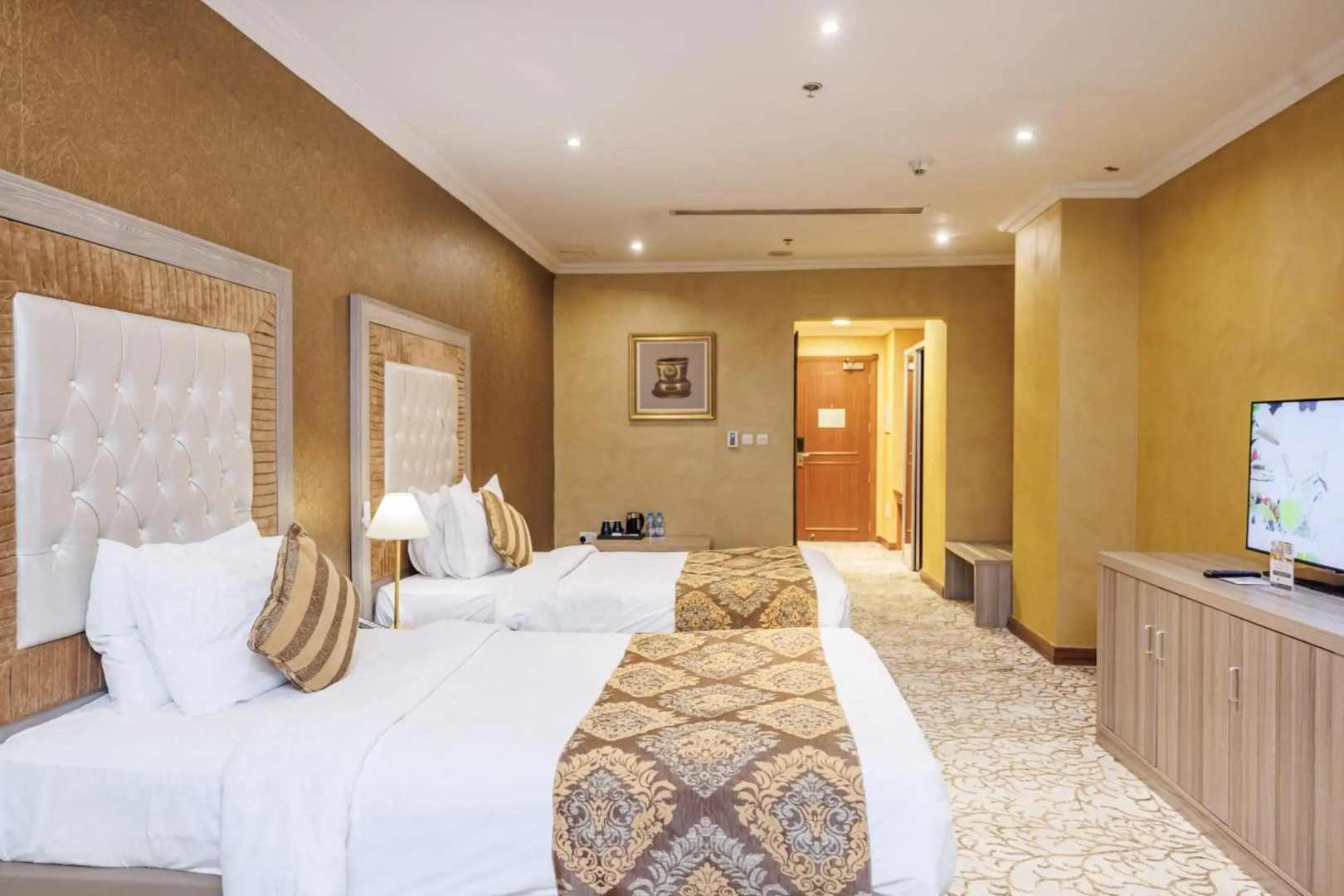 Photo - Sapphire Plaza Hotel