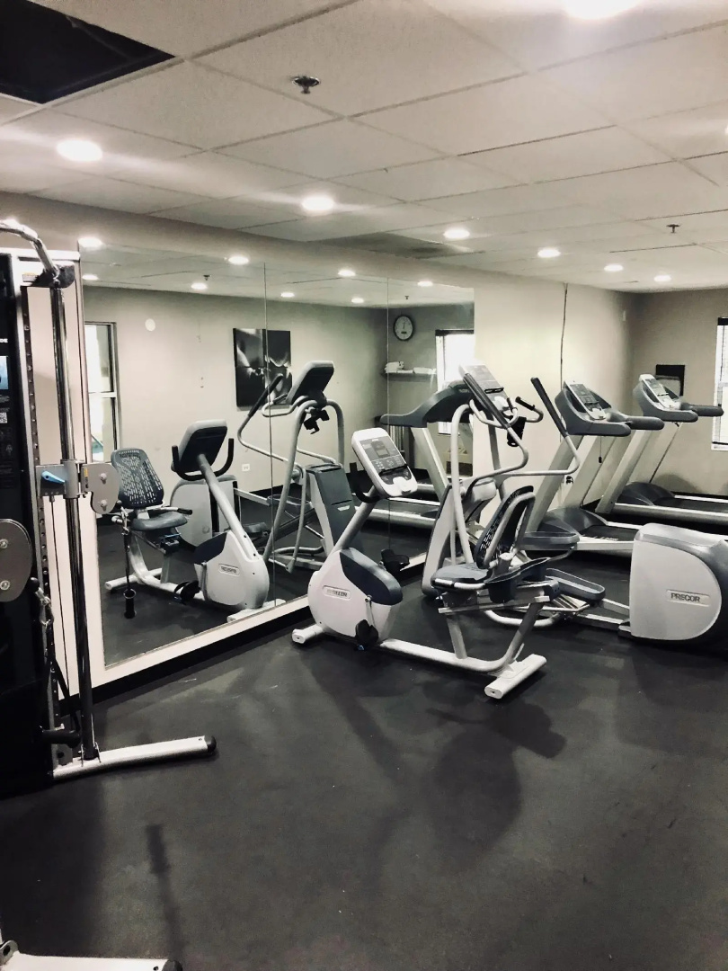 Photo - Country Inn & Suites by Radisson, Chicago O'Hare South, IL
