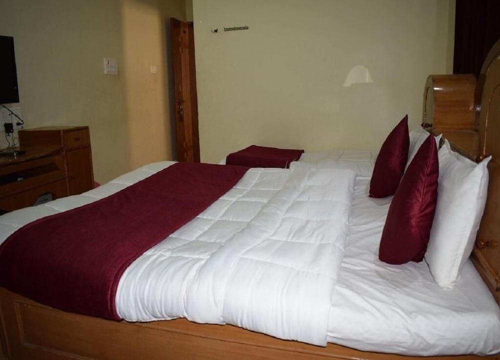 Manas Cottage Saputara