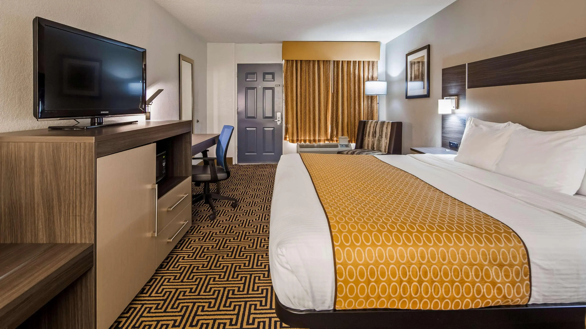 Photo - Best Western Central Inn