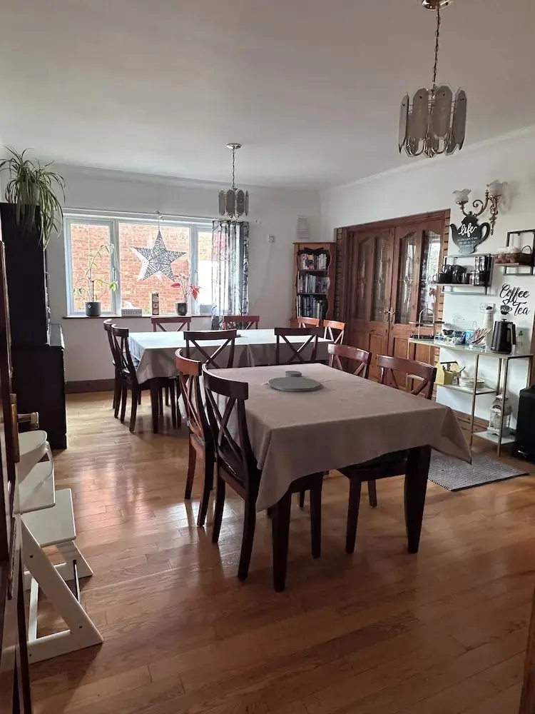 Photo - Malahide Guest Rooms